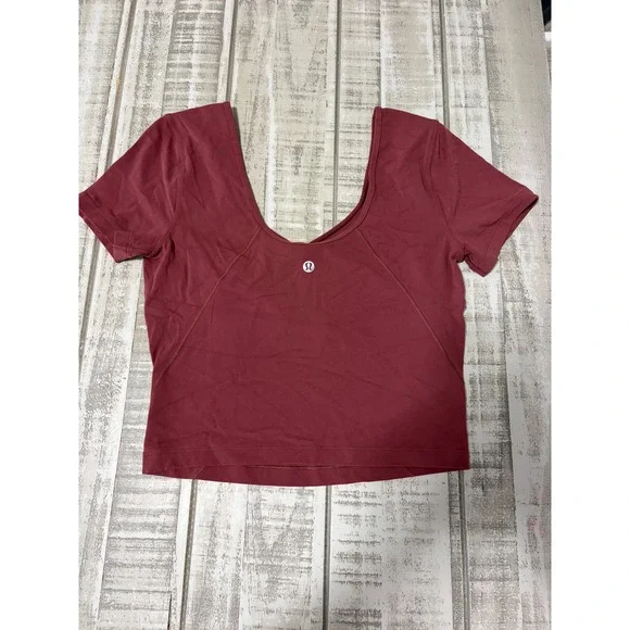 Lululemon Align Cropped T-Shirt Scoop Neck Short Sleeve Red Women's Size 6 - Picture 2 of 6